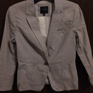 Single button jacket